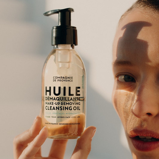 Ενυδατικό Λάδι Καθαρισμού Προσώπου