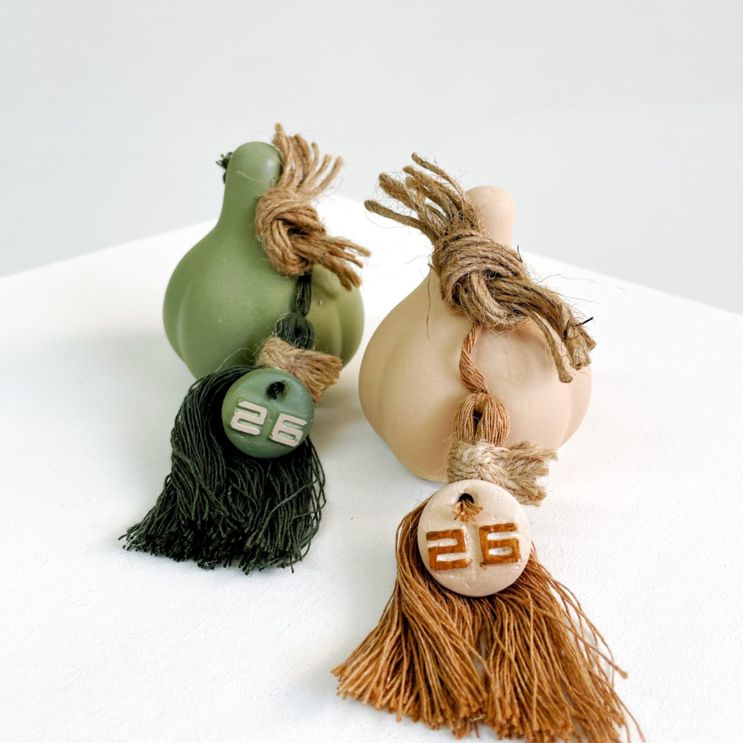 Γούρι "Σκόρδο" | Beige & Olive