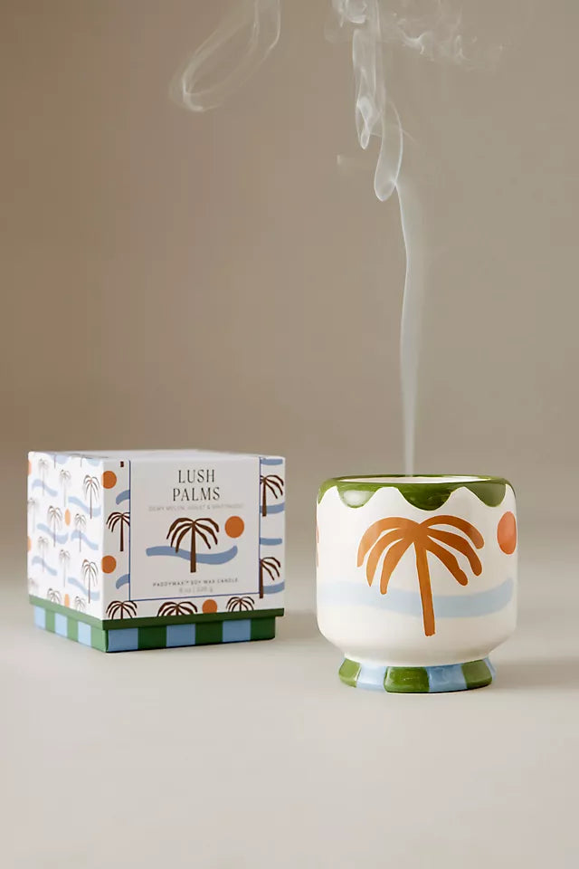 Χειροποίητο κεραμικό δοχείο Paddywax A Dopo με σχέδιο φοίνικα και αρωματικό κερί σόγιας Lush Palms.