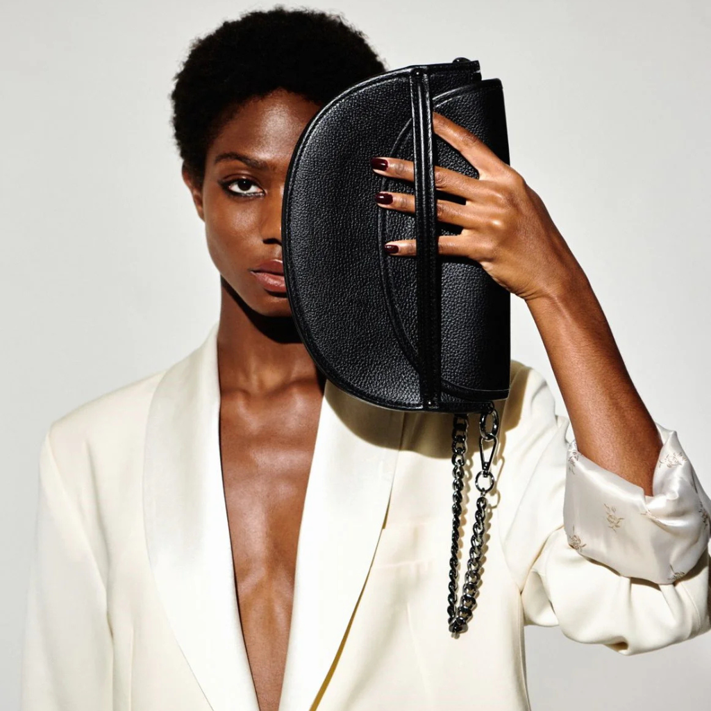 Jean leather shoulder bag closed