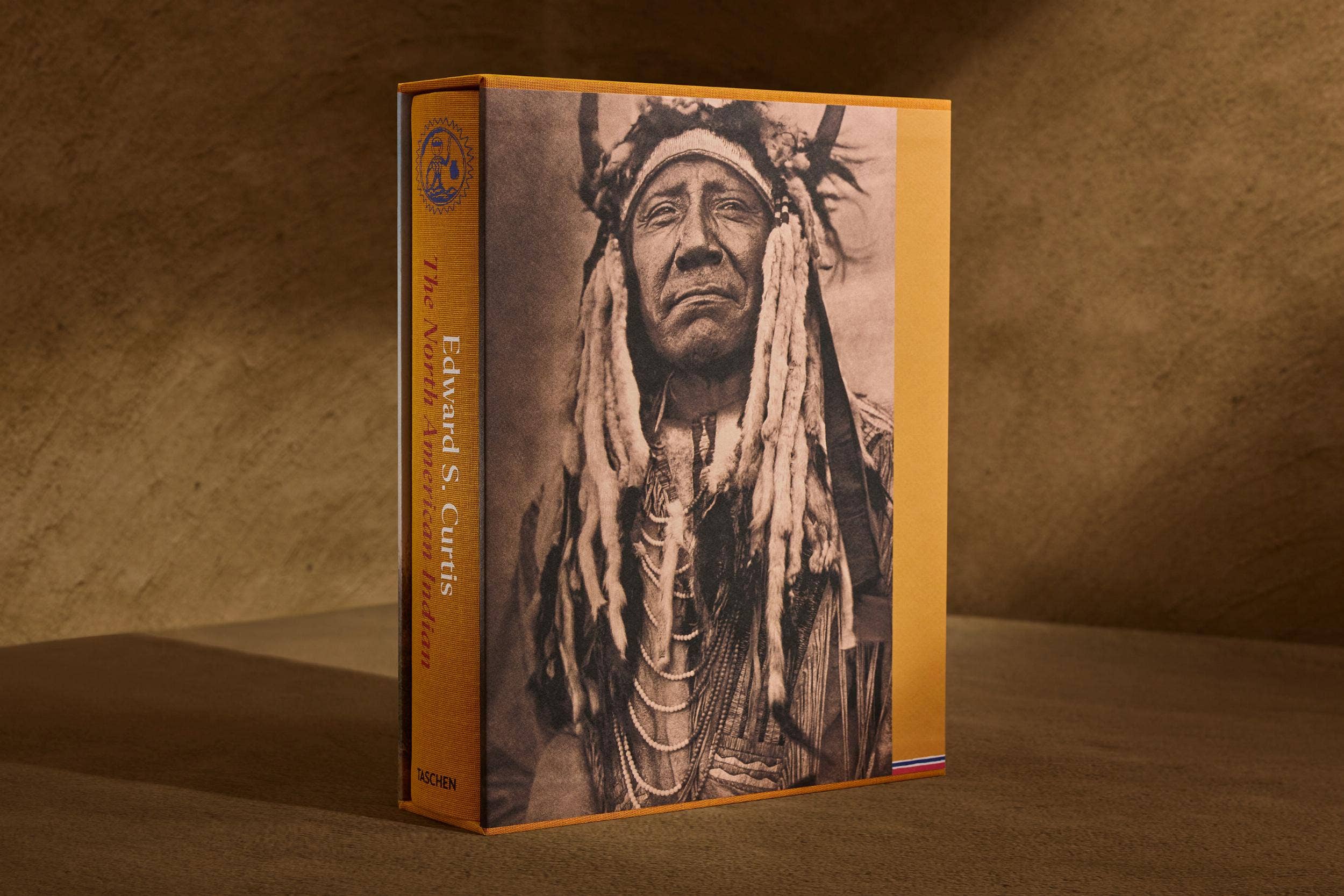 TASCHEN "Edward S. Curtis. The North American Indian" | The Complete Portfolios