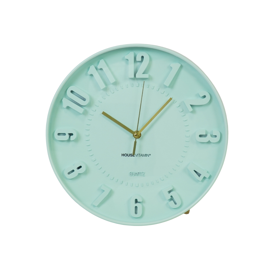 Μοντέρνο επιτοίχιο ρολόι House Vitamin σε απαλό πράσινο χρώμα (Light Green) με ανάγλυφους 3D αριθμούς, διάμετρος 30cm.