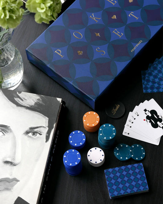Premium σετ πόκερ Printworks Art of Poker σε κομψό μαύρο κουτί με μοντέρνο μίνιμαλ σχεδιασμό.