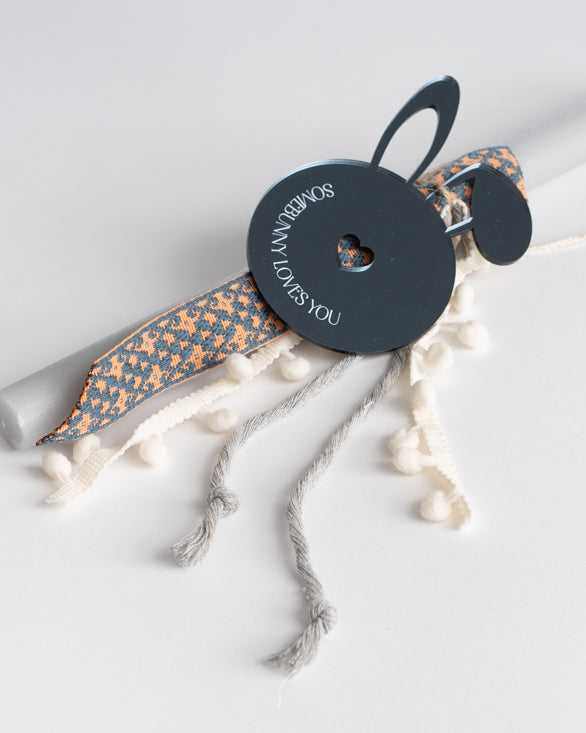 "SOMEBUNNY LOVES YOU" | Ανθρακί με Καρδούλα