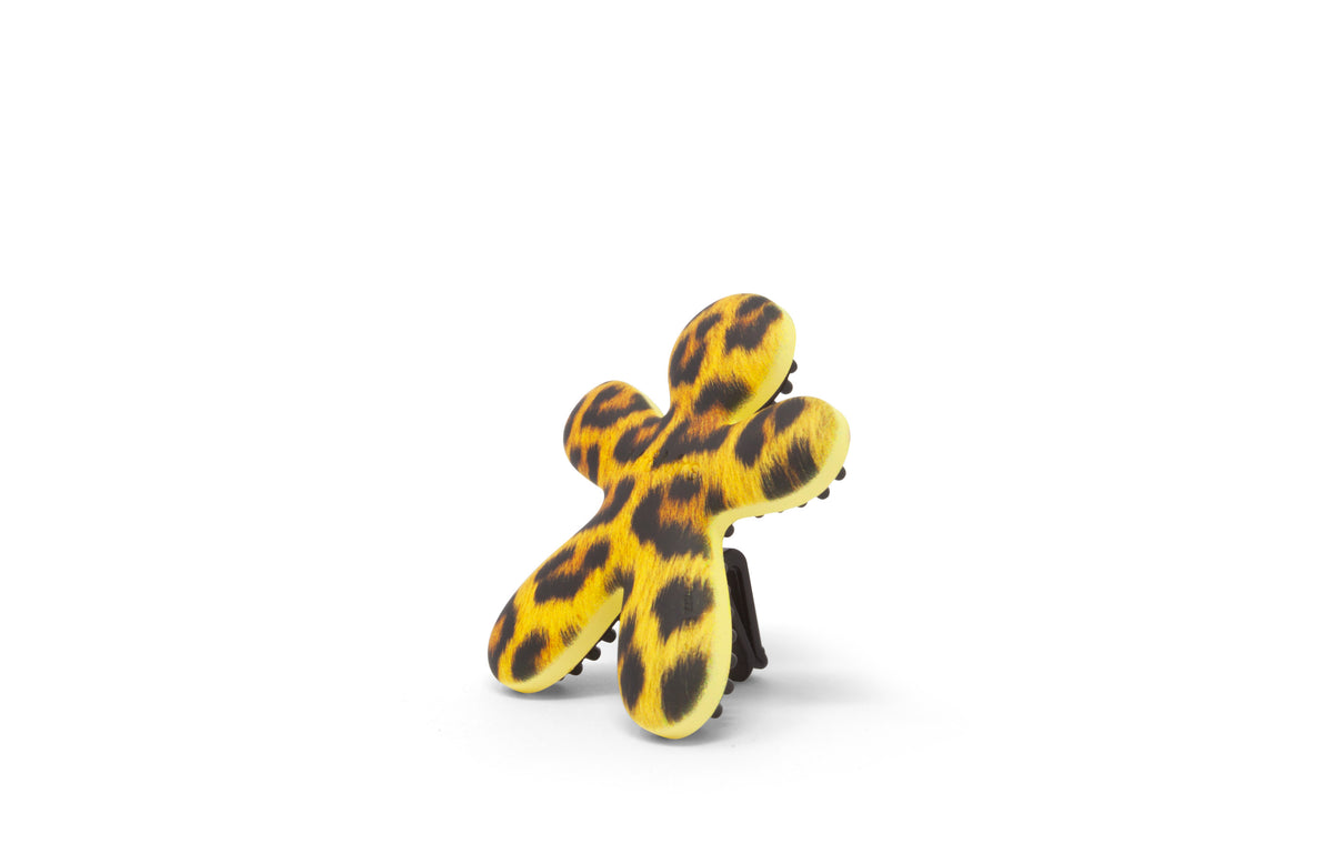Niki Brown Animalier αρωματικό αυτοκινήτου σε σχήμα ανθρωπάκου με καφέ animal print μοτίβο από την Mr & Mrs Fragrance με άρωμα Vanilla & Patchouli και ανταλλακτικό.