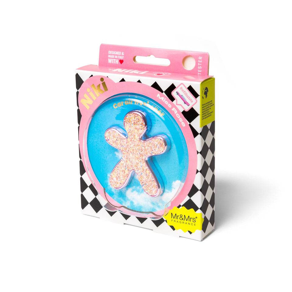 Niki Glitter Pink αρωματικό αυτοκινήτου σε σχήμα ανθρωπάκου με ροζ γκλίτερ φινίρισμα από την Mr & Mrs Fragrance με άρωμα Miss Rose και ανταλλακτικό.