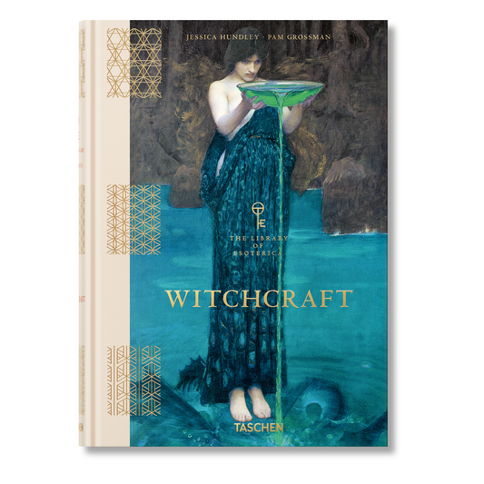 Το premium σκληρόδετο βιβλίο "Witchcraft" από τη σειρά The Library of Esoterica του εκδοτικού οίκου TASCHEN, με το μυστικιστικό και ατμοσφαιρικό εξώφυλλό του.