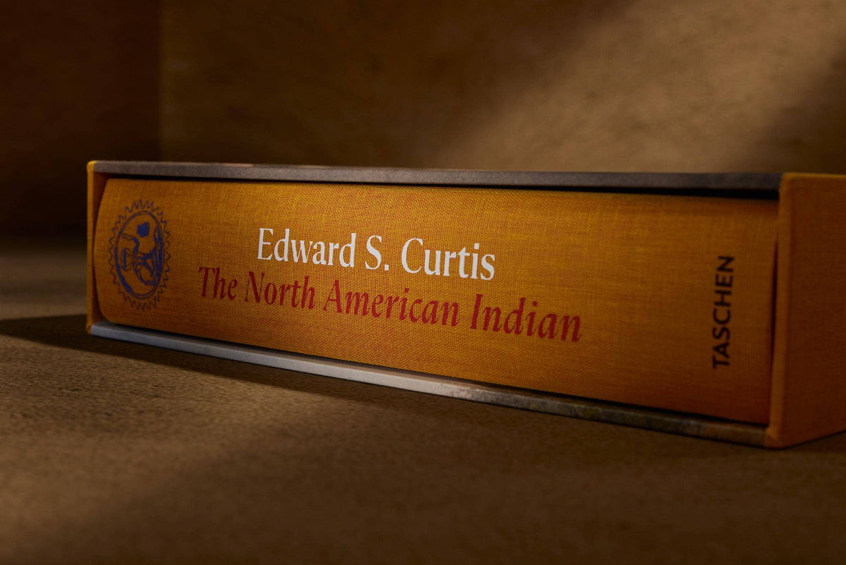 TASCHEN "Edward S. Curtis. The North American Indian" | The Complete Portfolios